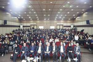 آیین اختتامیه دوازدهمین کنگره پژوهشی و فناوری دانشجویان علوم پزشکی منطقه ۵ آمایشی کشور و دومین کنگره کمیته تحقیقات و فناوری دانشجویی دانشگاه علوم پزشکی شیراز